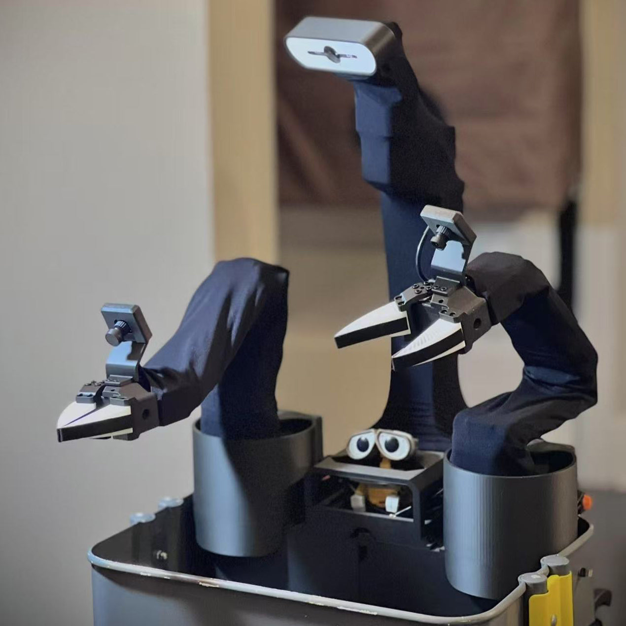 XLeRobot - Dual-arm Mobile Household Robot Kit
